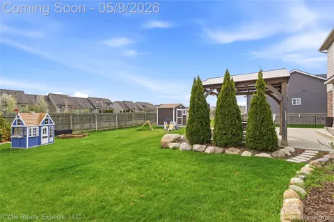 Exterior - 20620 Misty Brook Ct, Macomb, MI 48044 photo 4 of 7