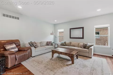 Living - 20620 Misty Brook Ct, Macomb, MI 48044 photo 1 of 2