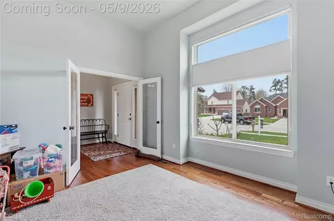 Entry Way - 20620 Misty Brook Ct, Macomb, MI 48044 photo 3 of 4