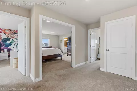 Entry Way - 20620 Misty Brook Ct, Macomb, MI 48044 photo 4 of 4