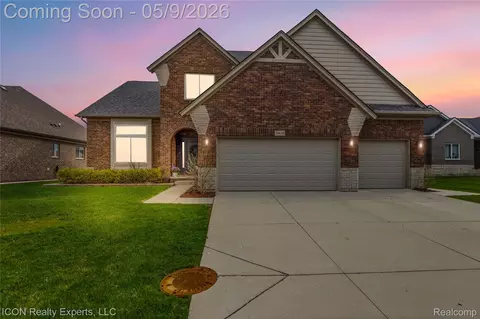 20620 Misty Brook Ct, Macomb, MI 48044