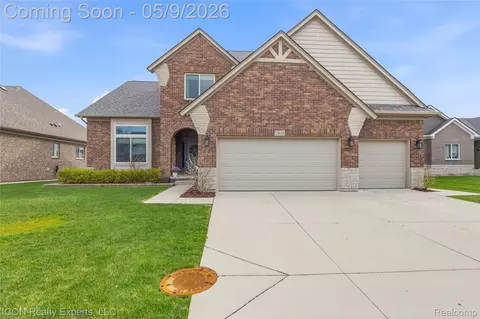 Exterior - 20620 Misty Brook Ct, Macomb, MI 48044 photo 7 of 7