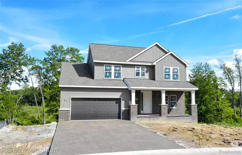4570 Stillmeadow, Genoa, MI 48843