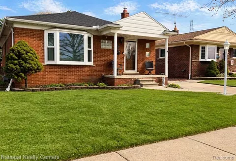 7159 Luana Ave, Allen Park, MI 48101