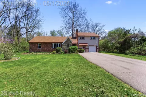 11093 Baraga St, Taylor, MI 48180