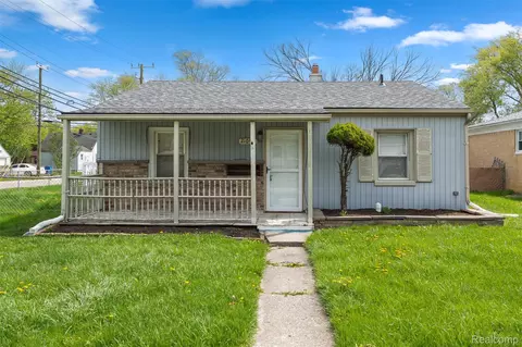 21090 Gentner St, Warren, MI 48089