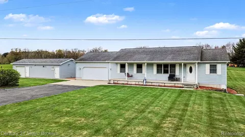 3861 Five Lakes Rd, North Branch, MI 48461