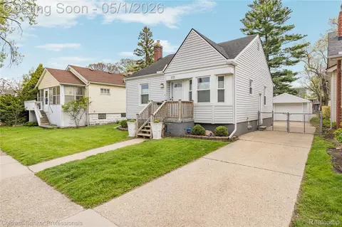 372 E Drayton St, Ferndale, MI 48220