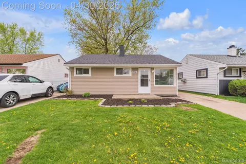 8248 Birch St, Taylor, MI 48180