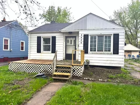2426 Missouri Ave, Flint, MI 48506