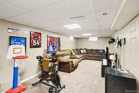 Other - 207 Labian Dr, Flushing, MI 48433 photo 4 of 7