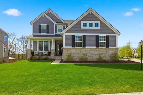 2323 Yasmin Dr, Commerce, MI 48382