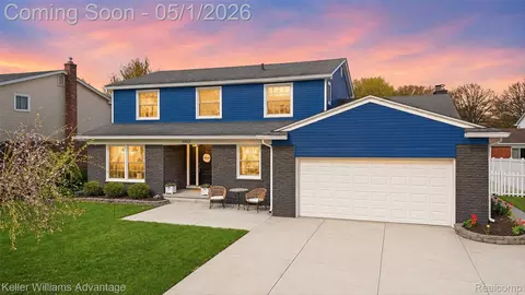 16601 Golfview St, Livonia, MI 48154