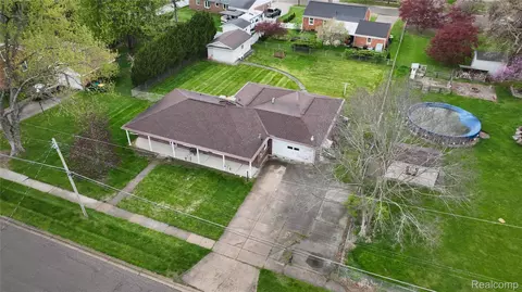 View/Area - 225 E Park Ave, Flushing, MI 48433 photo 1 of 7