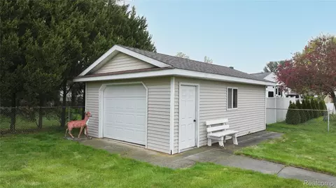 Other - 225 E Park Ave, Flushing, MI 48433 photo 4 of 16