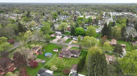 View/Area - 225 E Park Ave, Flushing, MI 48433 photo 5 of 7