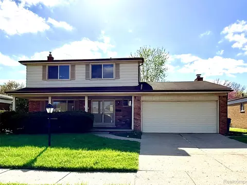 30943 Roselawn Dr, Warren, MI 48088
