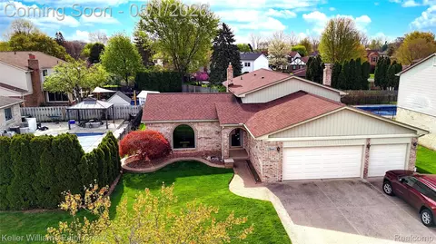 13844 Diversion Dr, Sterling Heights, MI 48313