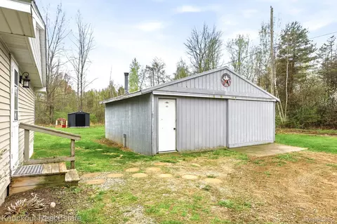 Exterior - 7261 Hess Rd, Vassar, MI 48746 photo 1 of 7
