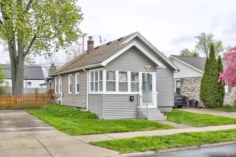 2850 Wolcott St, Ferndale, MI 48220
