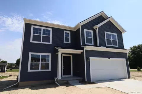34465 Sandpiper Ct, Chesterfield, MI 48047