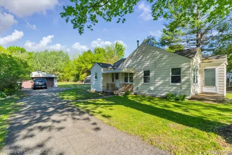 13970 Lange St, Taylor, MI 48180