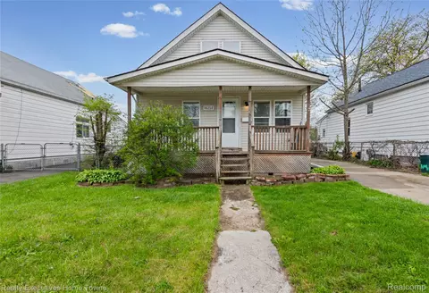 16258 Evergreen Ave, Eastpointe, MI 48021
