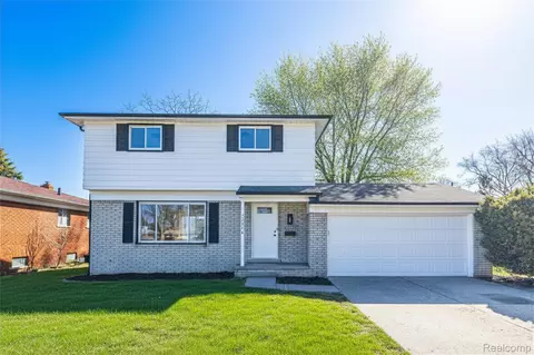 22640 Cedar Ct, Hazel Park, MI 48030