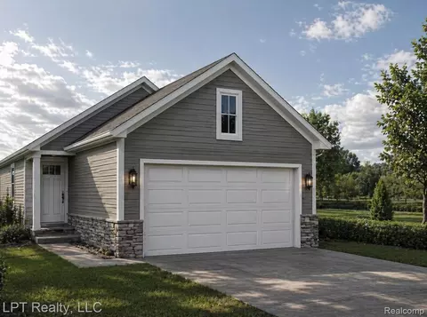 105 Raymond St, Pontiac, MI 48342