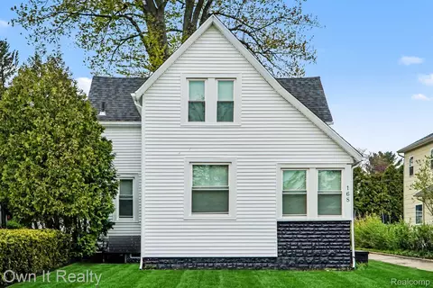 168 Kerby Rd, Grosse Pointe Farms, MI 48236
