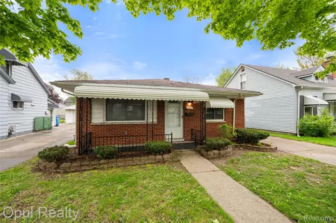 4845 Dudley St, Dearborn Heights, MI 48125