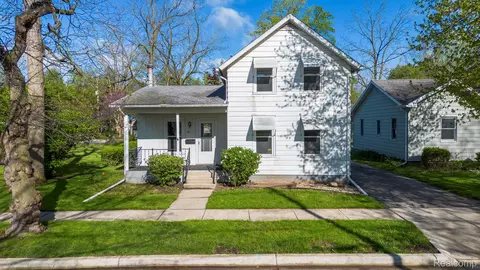 321 Cherry St, Adrian, MI 49221