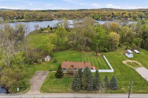 View/Area - 4915 E M 36, Hamburg, MI 48169 photo 1 of 4