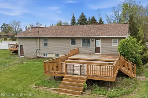 Exterior - 4915 E M 36, Hamburg, MI 48169 photo 1 of 3
