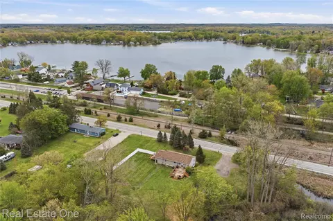 View/Area - 4915 E M 36, Hamburg, MI 48169 photo 4 of 4
