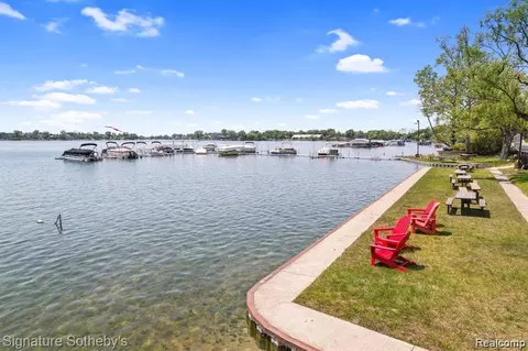 2372 Pine Lake Rd, West Bloomfield, MI 48324