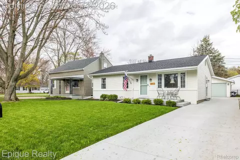 2413 Church St, Port Huron, MI 48060