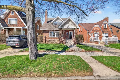 5019 Maple St, Dearborn, MI 48126