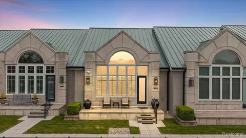 1009 S Washington Ave S #3, Royal Oak, MI 48067