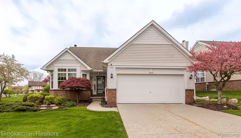 4808 New Haven Dr, Genoa, MI 48843