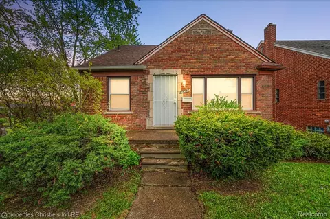 13916 Rossini Dr, Detroit, MI 48205
