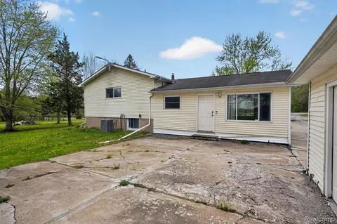 Exterior - 5457 E Frances Rd, Thetford, MI 48458 photo 3 of 7