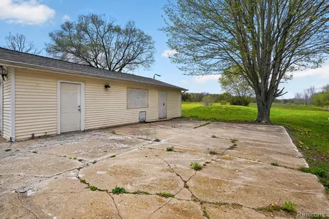 Exterior - 5457 E Frances Rd, Thetford, MI 48458 photo 6 of 7