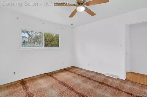 Bedroom - 5457 E Frances Rd, Thetford, MI 48458 photo 3 of 4