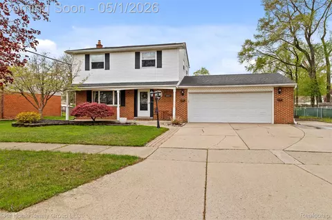 36801 Barr St, Clinton Township, MI 48035
