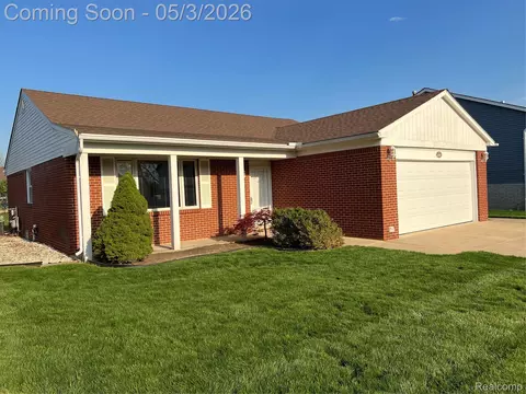 24407 Westpointe St, Brownstown, MI 48183