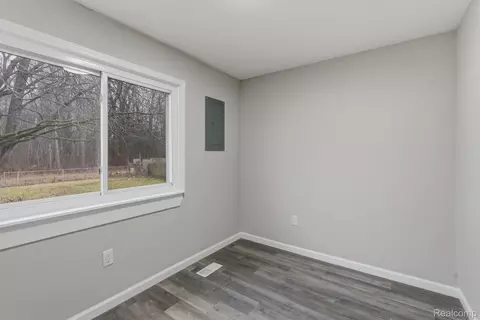 Bedroom - 15527 Meadow St, Romulus, MI 48174 photo 3 of 5