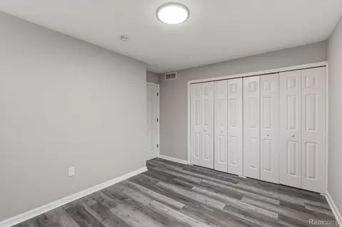 Bedroom - 15527 Meadow St, Romulus, MI 48174 photo 2 of 5
