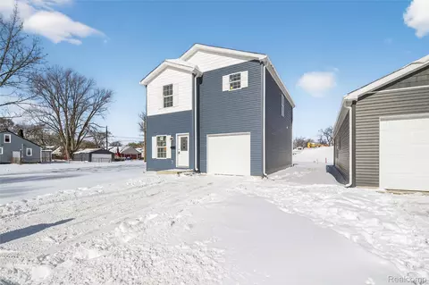 7575 Packard Ave, Warren, MI 48091