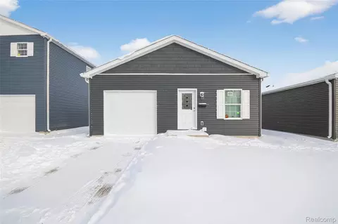 7535 Packard Ave, Warren, MI 48091